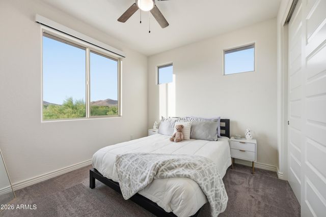 114 E PASARO Drive, Phoenix, AZ 85085