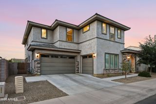 114 E PASARO Drive, Phoenix, AZ 85085