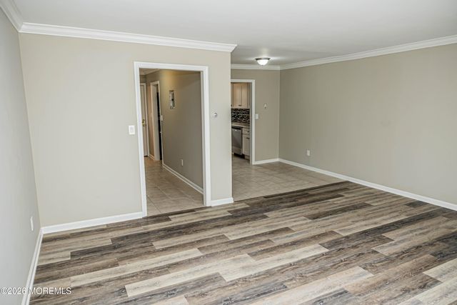 18 Windsor Terrace 18, Freehold, NJ 07728