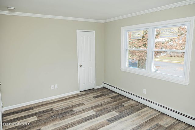 18 Windsor Terrace 18, Freehold, NJ 07728