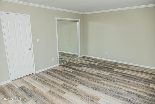 18 Windsor Terrace 18, Freehold, NJ 07728