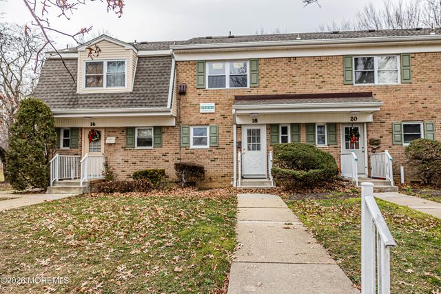 18 Windsor Terrace 18, Freehold, NJ 07728