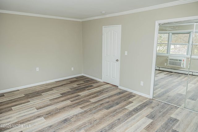 18 Windsor Terrace 18, Freehold, NJ 07728