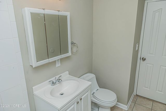 18 Windsor Terrace 18, Freehold, NJ 07728