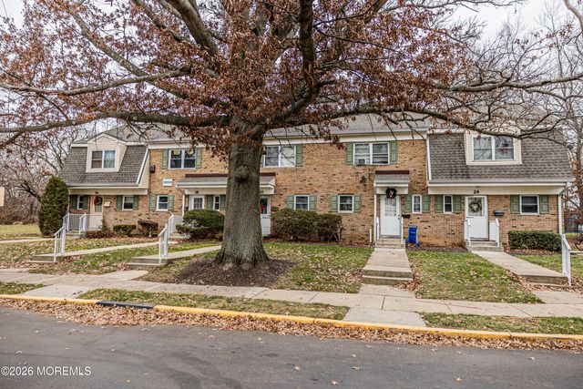 18 Windsor Terrace 18, Freehold, NJ 07728