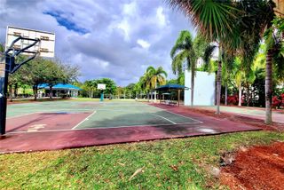 605 Oaks Dr 601, Pompano Beach, FL 33069