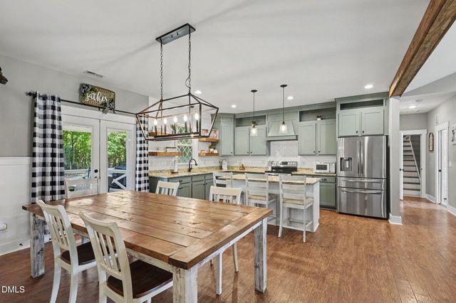 4774 Johnsons Chapel Road, Benson, NC 27504