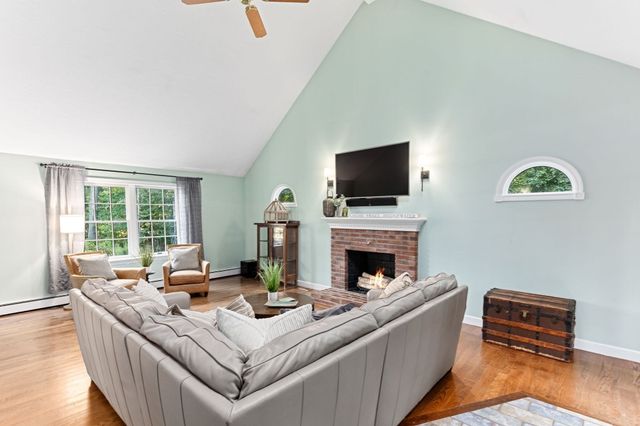 160 Grange Park, Bridgewater, MA 02324