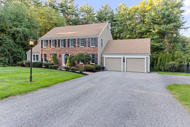 160 Grange Park, Bridgewater, MA 02324