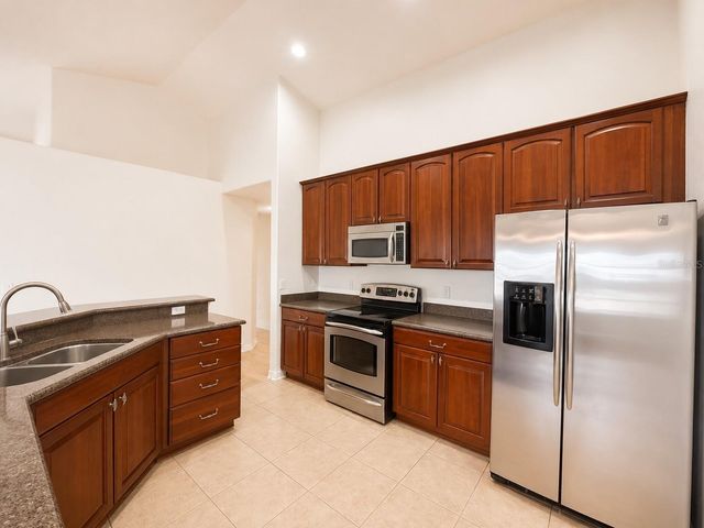 2351 HOLLY PINE CIRCLE, Orlando, FL 32820