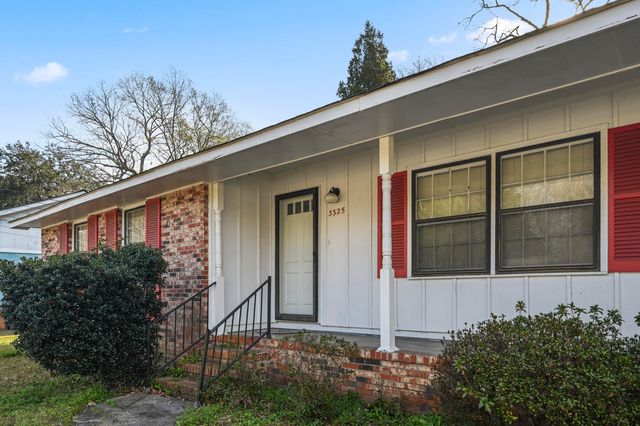 3325 Stonehaven Drive, North Charleston, SC 29420