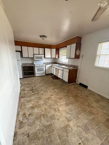 3325 Stonehaven Drive, North Charleston, SC 29420