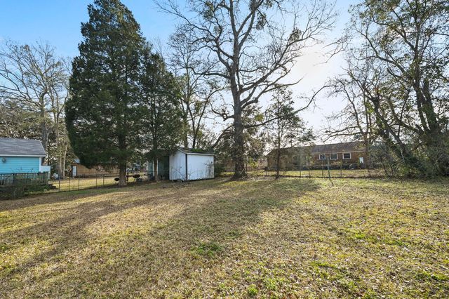 3325 Stonehaven Drive, North Charleston, SC 29420