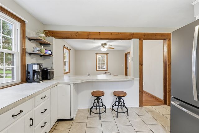 123 Peekskill Avenue, Springfield, MA 01129