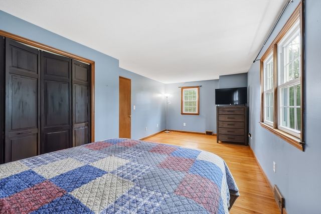 123 Peekskill Avenue, Springfield, MA 01129