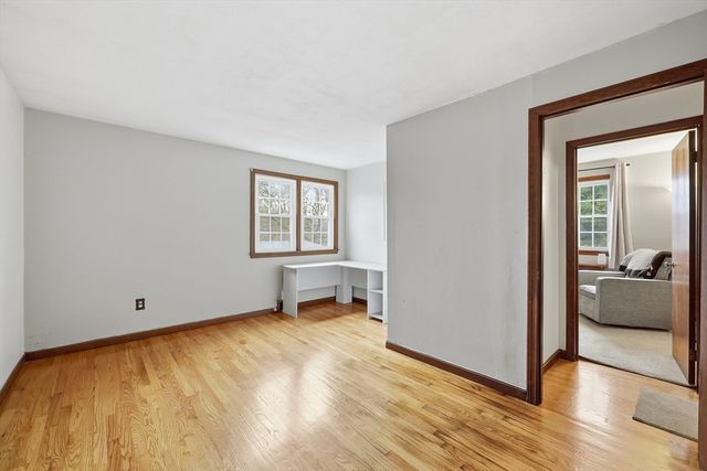 123 Peekskill Avenue, Springfield, MA 01129