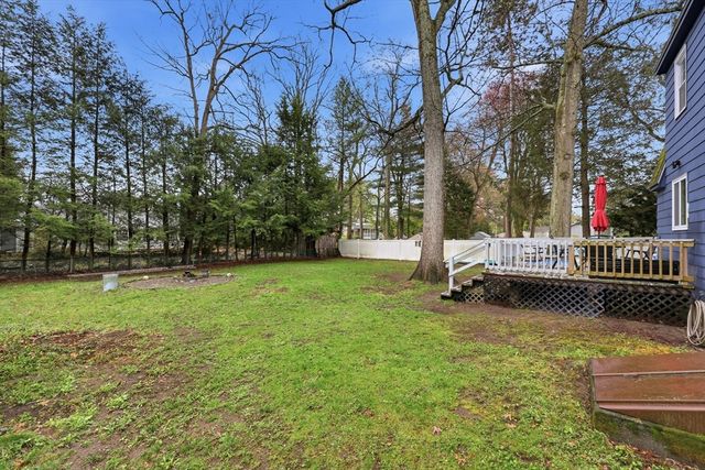 123 Peekskill Avenue, Springfield, MA 01129