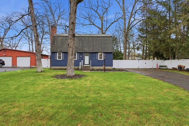123 Peekskill Avenue, Springfield, MA 01129