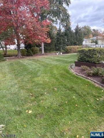 15 Tuscan Place, East Hanover Twp, NJ 07936