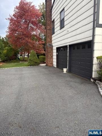 15 Tuscan Place, East Hanover Twp, NJ 07936