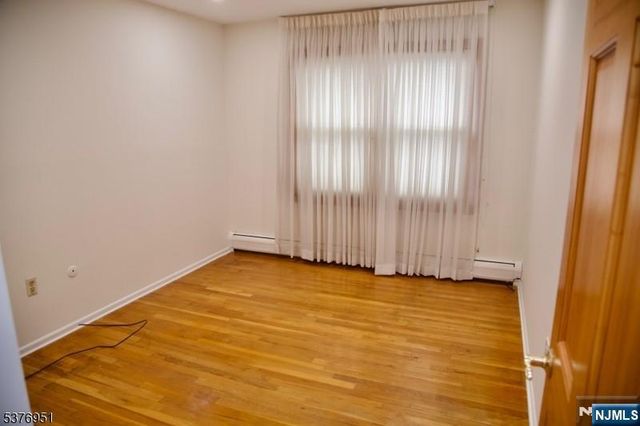 15 Tuscan Place, East Hanover Twp, NJ 07936