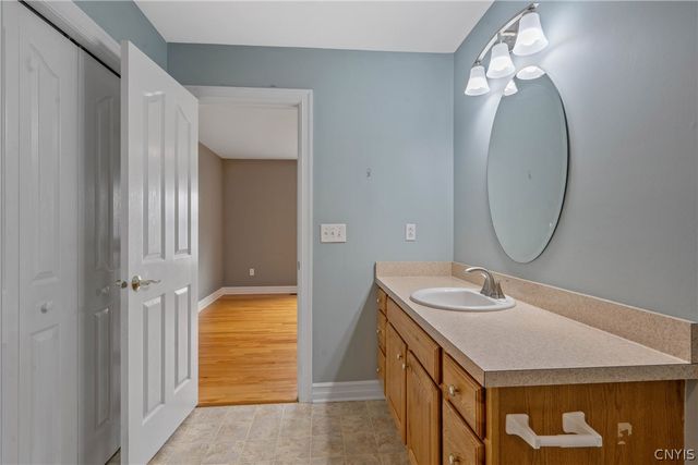 3778 Pegasus Circle, Camillus, NY 13209