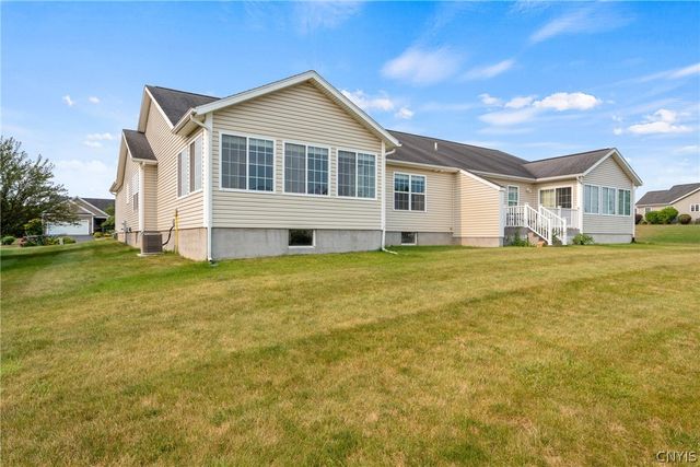 3778 Pegasus Circle, Camillus, NY 13209