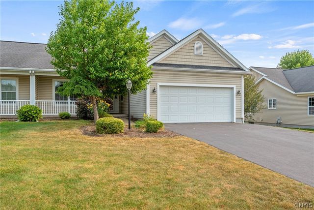 3778 Pegasus Circle, Camillus, NY 13209