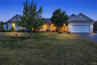 3778 Pegasus Circle, Camillus, NY 13209