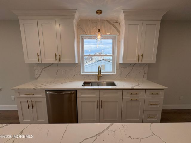 6 Holly Acres Drive, Brick, NJ 08723