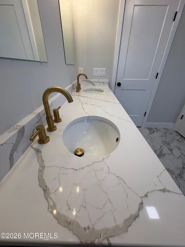 6 Holly Acres Drive, Brick, NJ 08723