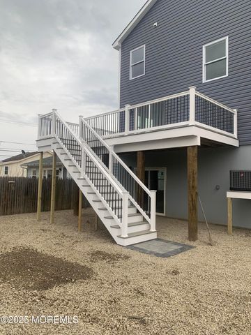 6 Holly Acres Drive, Brick, NJ 08723