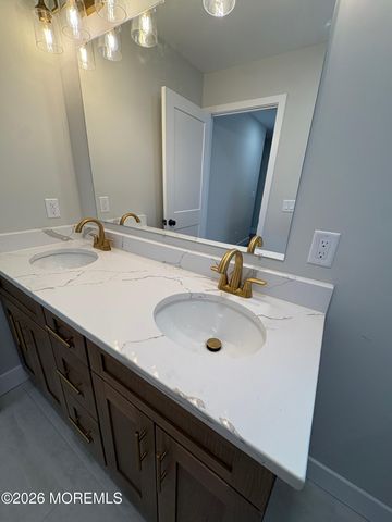 6 Holly Acres Drive, Brick, NJ 08723