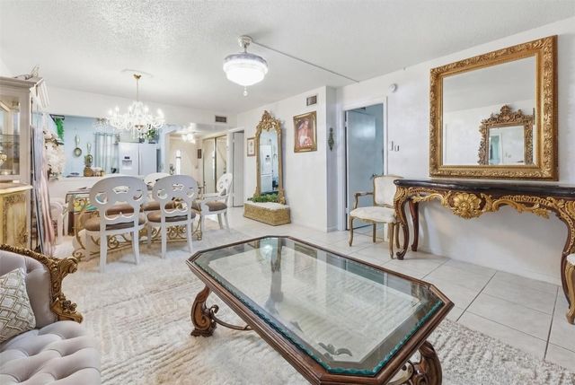 7950 NW 5th Court 101, Margate, FL 33063