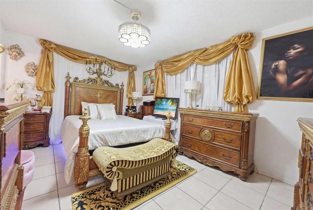 7950 NW 5th Court 101, Margate, FL 33063