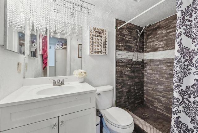 7950 NW 5th Court 101, Margate, FL 33063