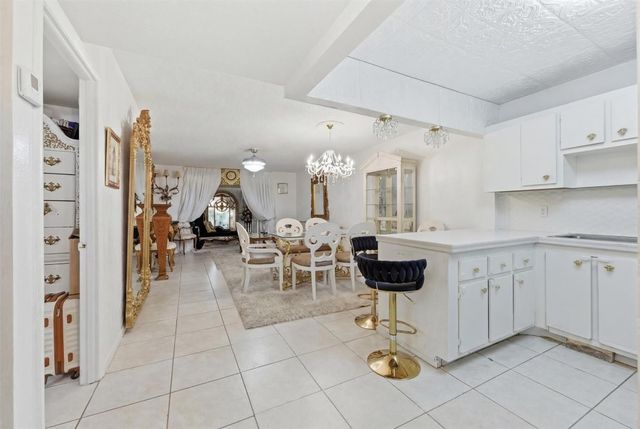 7950 NW 5th Court 101, Margate, FL 33063