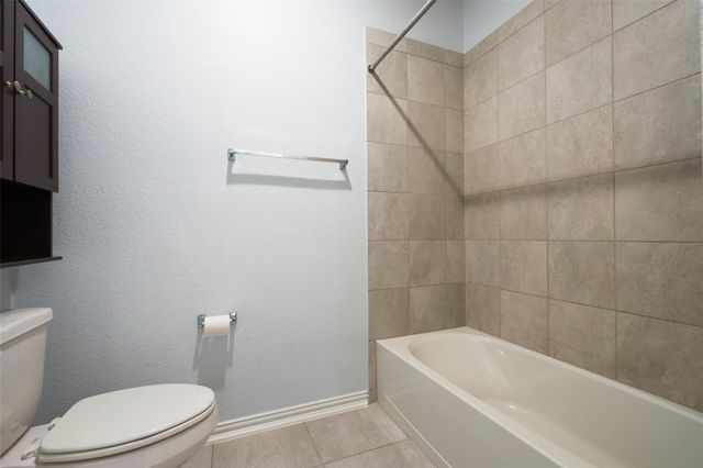 717 Old Settlers DR, San Marcos, TX 78666