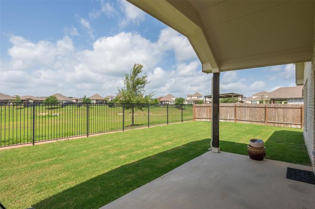 717 Old Settlers DR, San Marcos, TX 78666