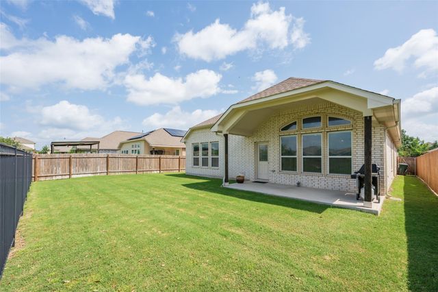 717 Old Settlers DR, San Marcos, TX 78666