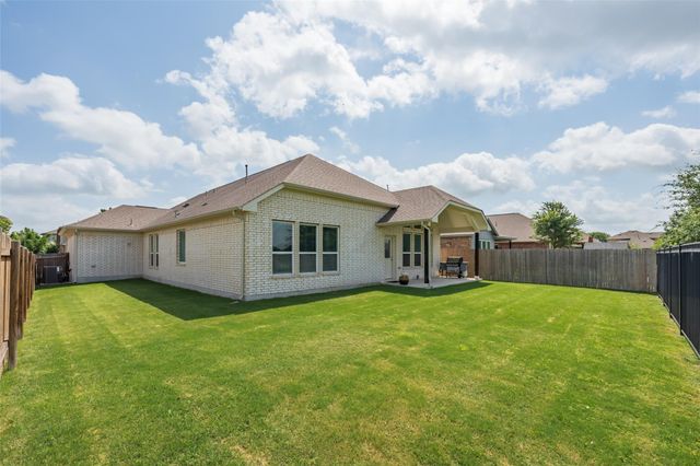 717 Old Settlers DR, San Marcos, TX 78666