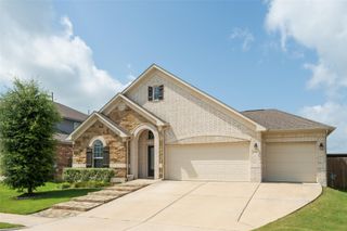 717 Old Settlers DR, San Marcos, TX 78666