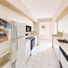 901 SW 141st Avenue 304M, Pembroke Pines, FL 33027