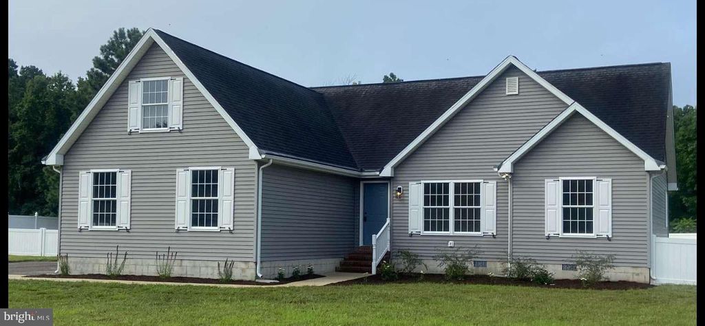 33016 FOREST KNOLL DR, Laurel, DE 19956