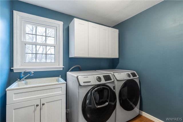 25 Coventry Lane, Orchard Park, NY 14127