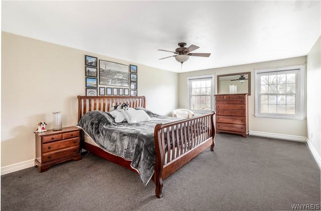 25 Coventry Lane, Orchard Park, NY 14127