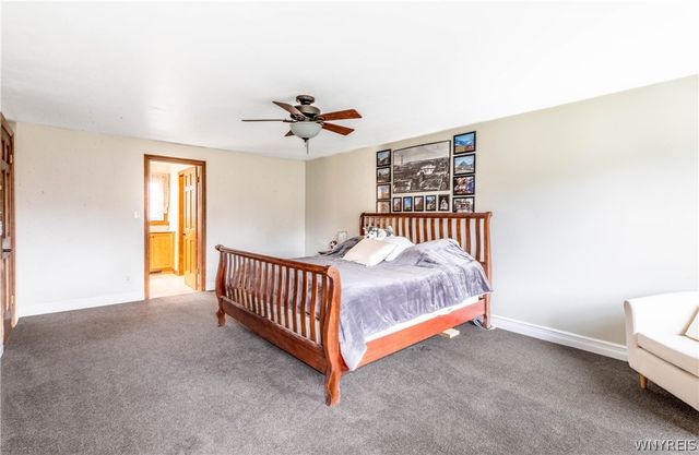 25 Coventry Lane, Orchard Park, NY 14127