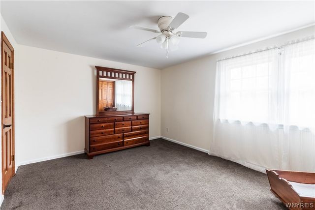 25 Coventry Lane, Orchard Park, NY 14127