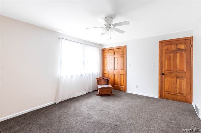 25 Coventry Lane, Orchard Park, NY 14127