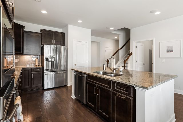 228 Swallowtail Court, Mount Pleasant, SC 29464
